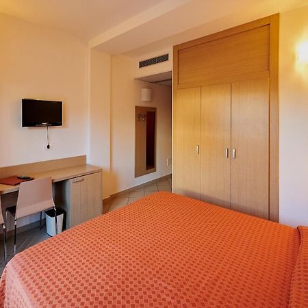 BOLGHERI MARINA RESORT ex Varo Village Hotel Marina Di Bibbona Exteriör bild