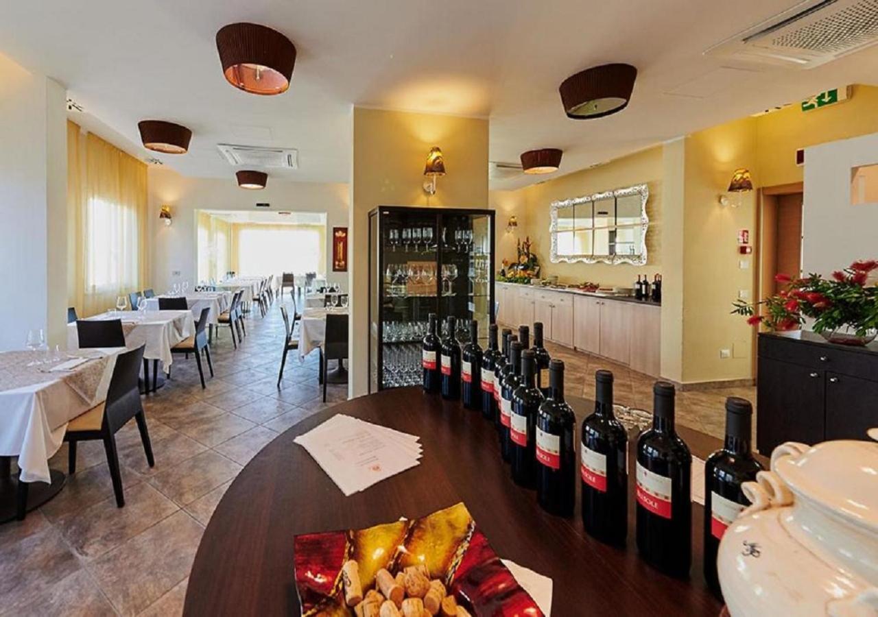 BOLGHERI MARINA RESORT ex Varo Village Hotel Marina Di Bibbona Exteriör bild