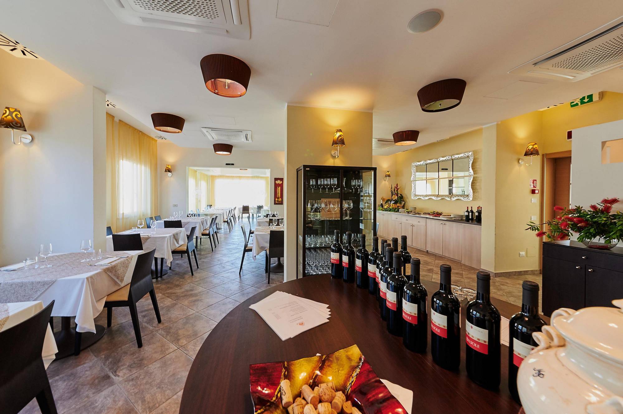 BOLGHERI MARINA RESORT ex Varo Village Hotel Marina Di Bibbona Exteriör bild