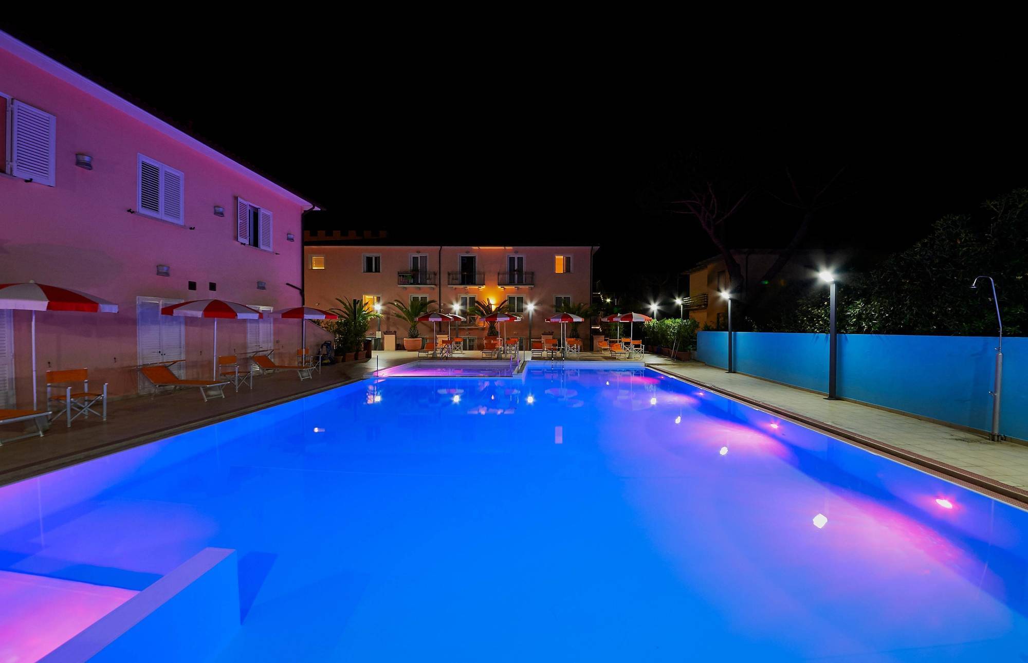 BOLGHERI MARINA RESORT ex Varo Village Hotel Marina Di Bibbona Exteriör bild