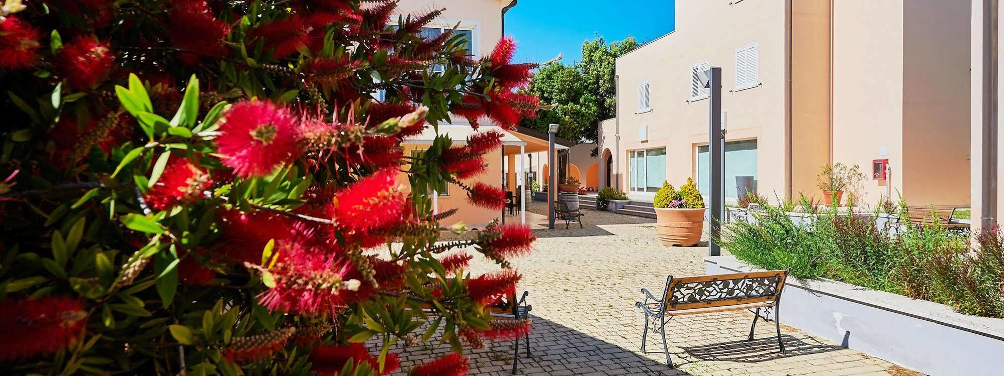 BOLGHERI MARINA RESORT ex Varo Village Hotel Marina Di Bibbona Exteriör bild