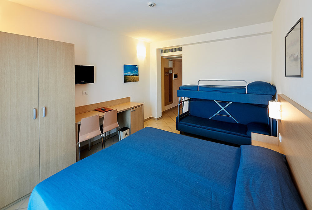 BOLGHERI MARINA RESORT ex Varo Village Hotel Marina Di Bibbona Exteriör bild