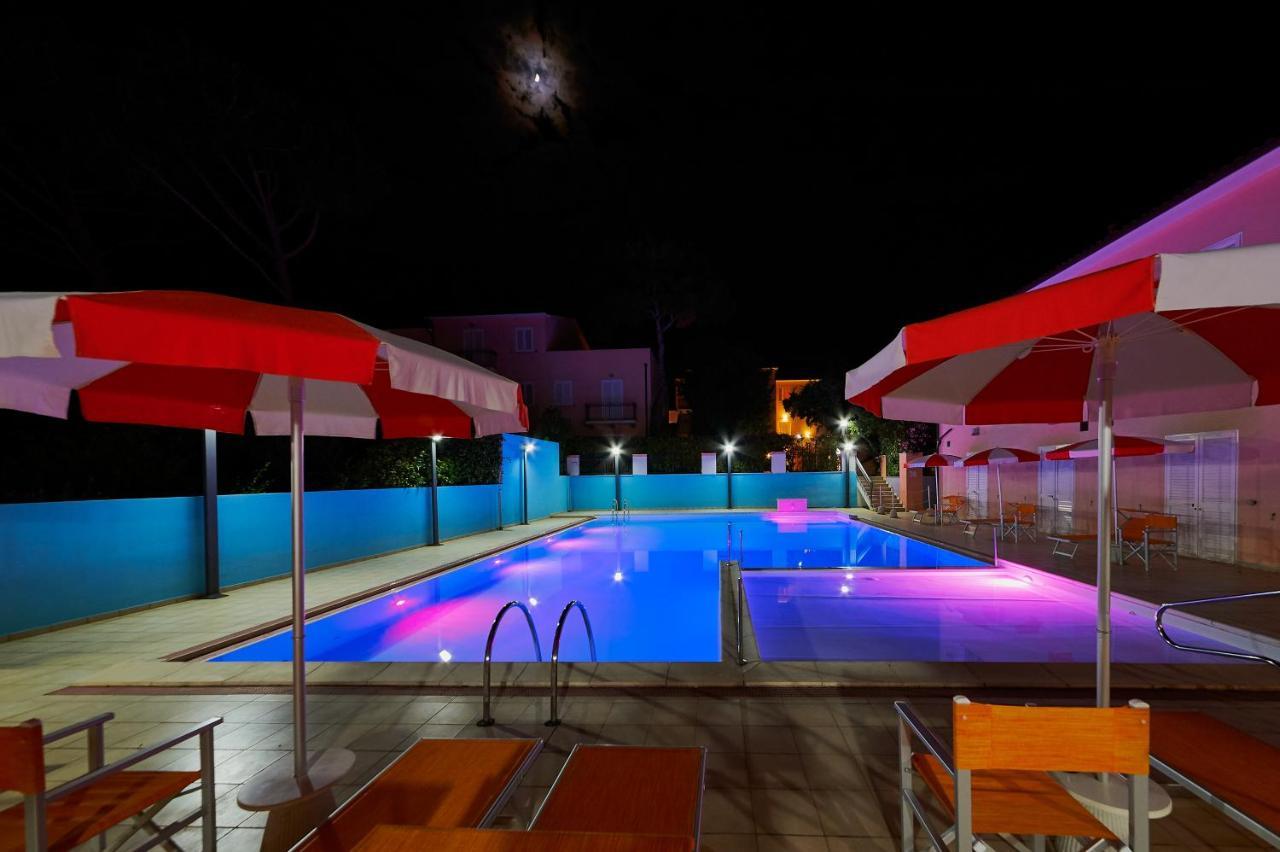 BOLGHERI MARINA RESORT ex Varo Village Hotel Marina Di Bibbona Exteriör bild