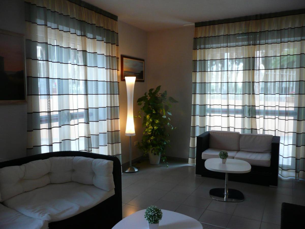 BOLGHERI MARINA RESORT ex Varo Village Hotel Marina Di Bibbona Exteriör bild
